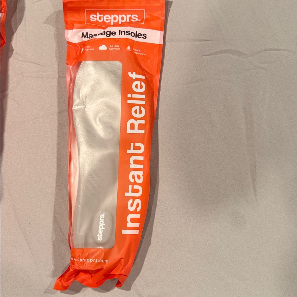 🦶‎ Brand New Stepprs Massage Insoles - Women’s 9 Men’s 8